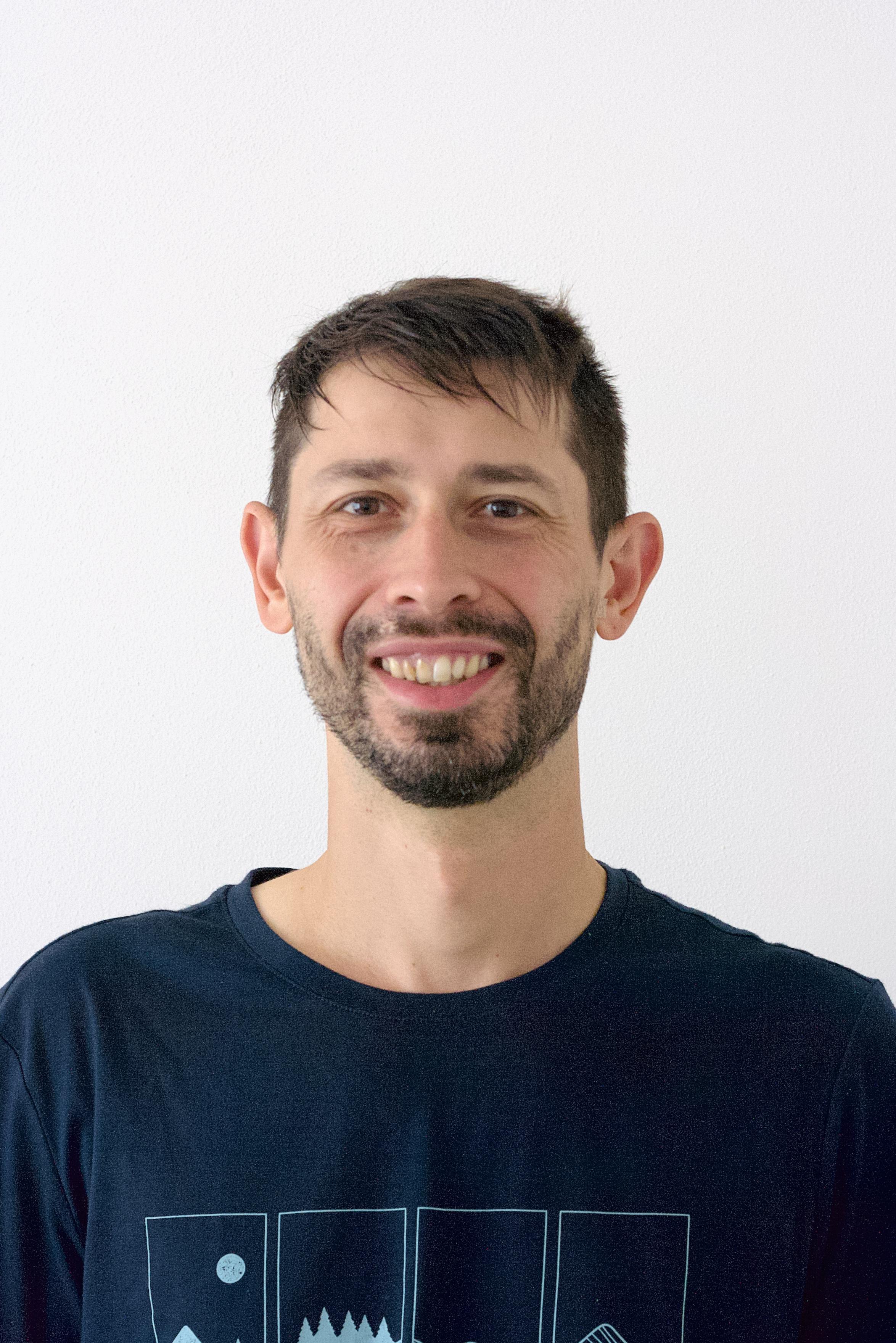 Jiří Dušek, iQuest